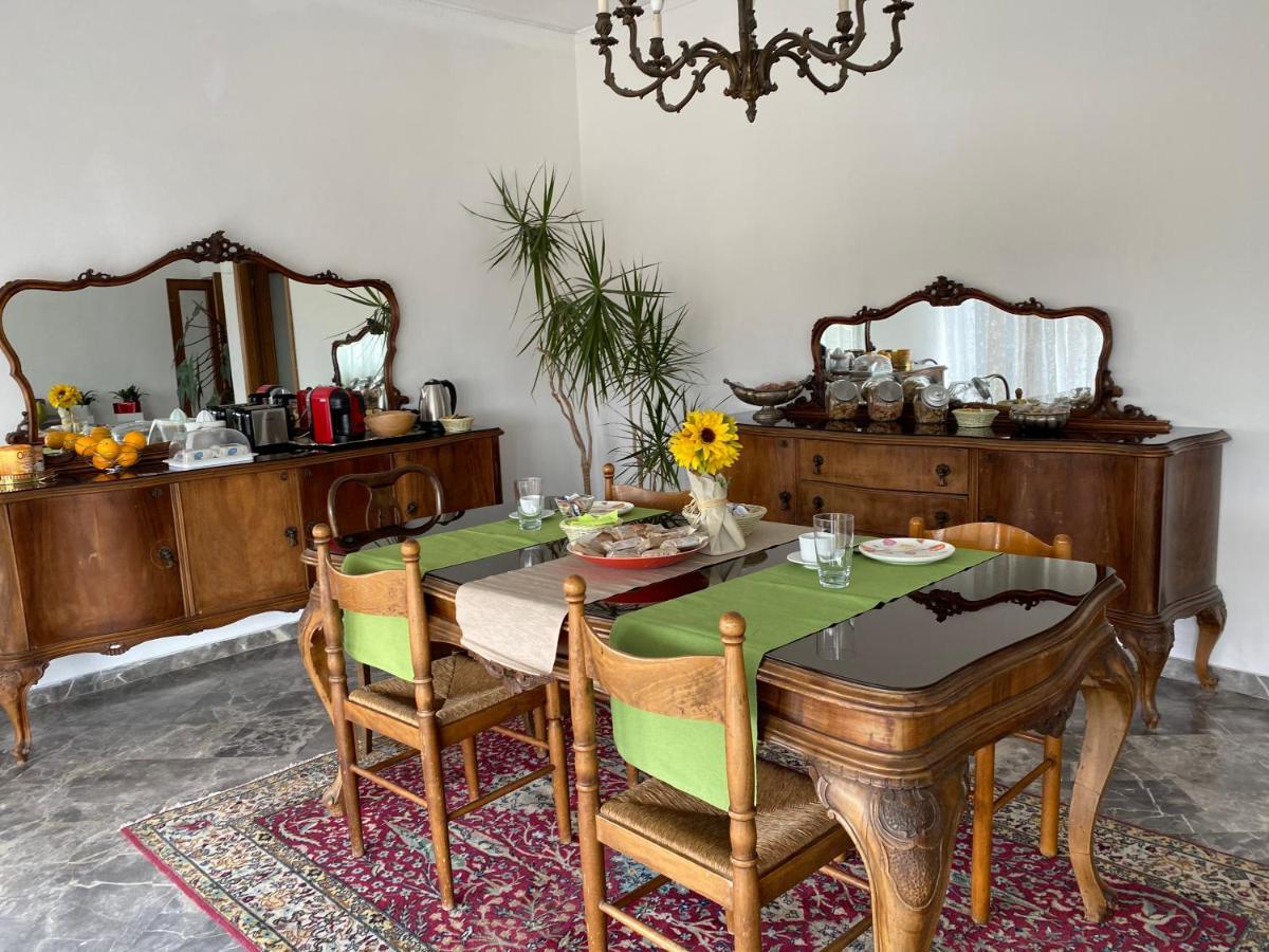 B&B Del Viaggiatore Sarzana Eksteriør billede