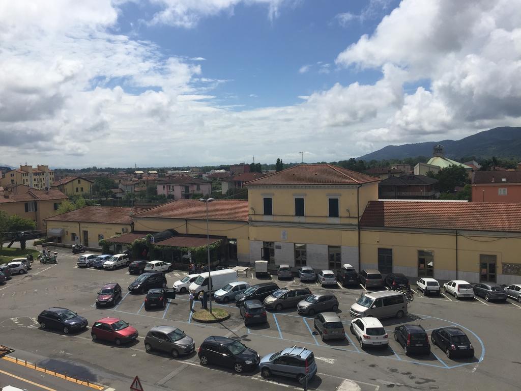 B&B Del Viaggiatore Sarzana Eksteriør billede